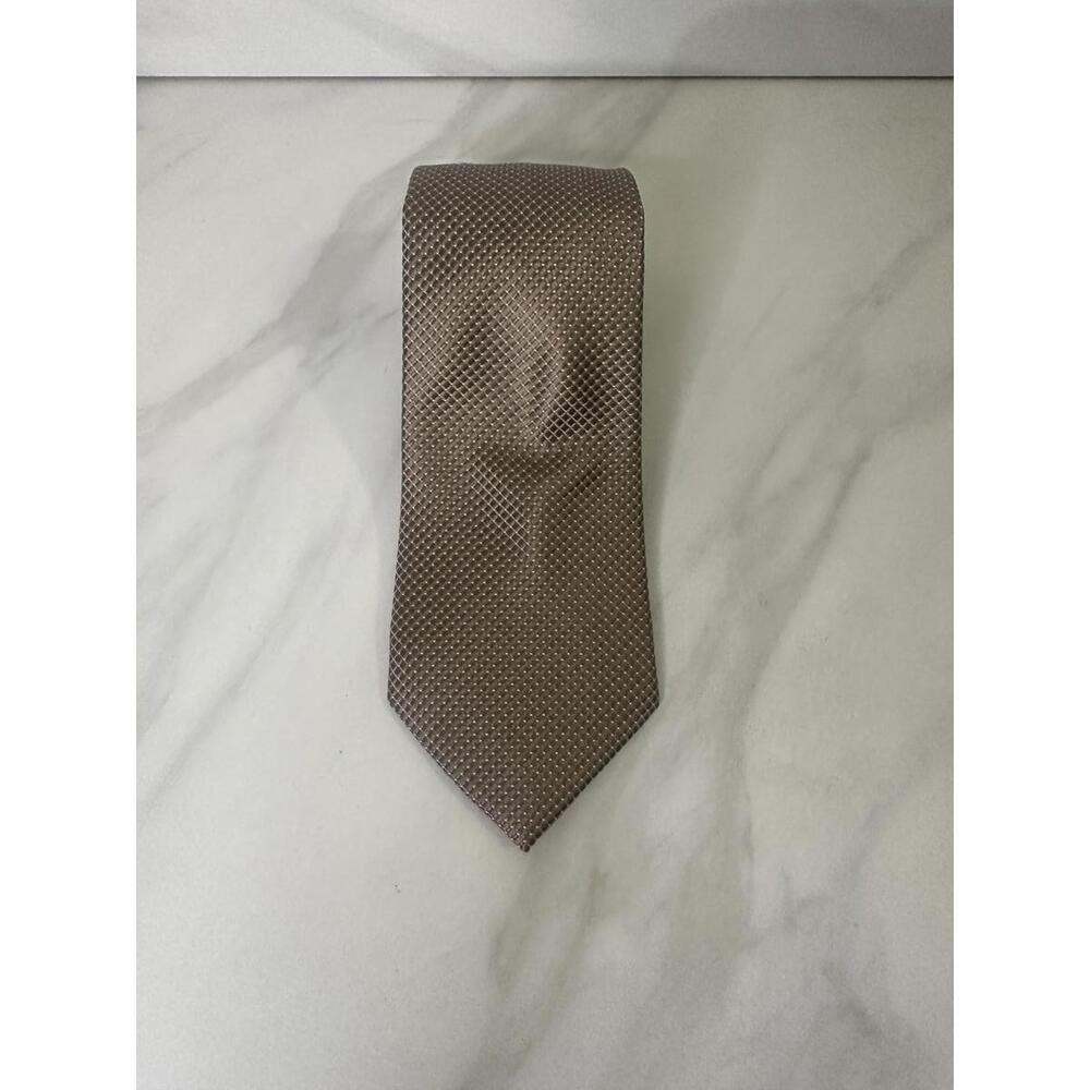 Saks Fifth Avenue classic elegant textured gold silk necktie
